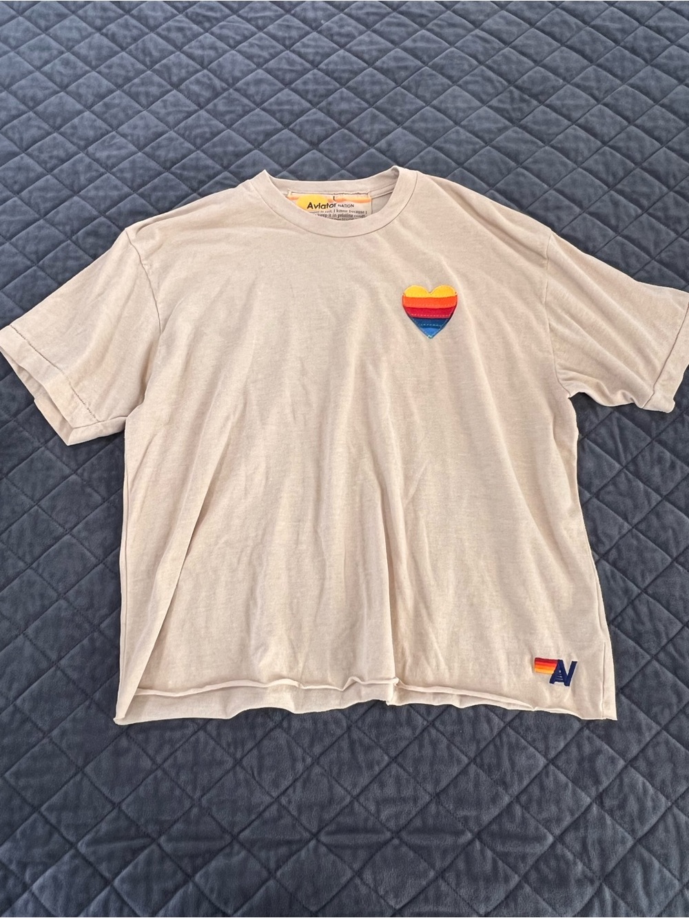 Aviator Nation Stitch Rainbow Heart Boyfriend Tee Women’s Large Shirt Beige Q